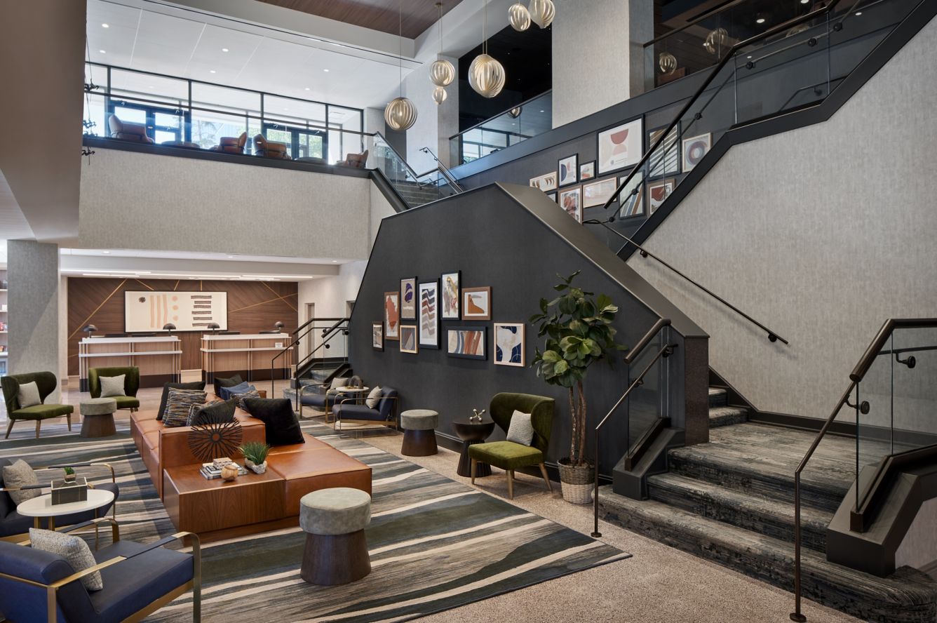 Sheraton Reston lobby