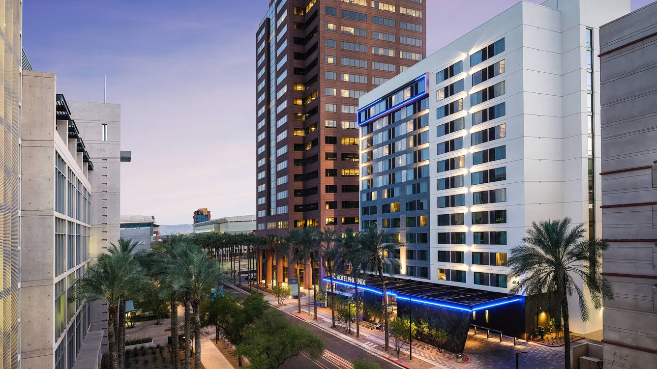 AC Hotel Phoenix Downtown exterior